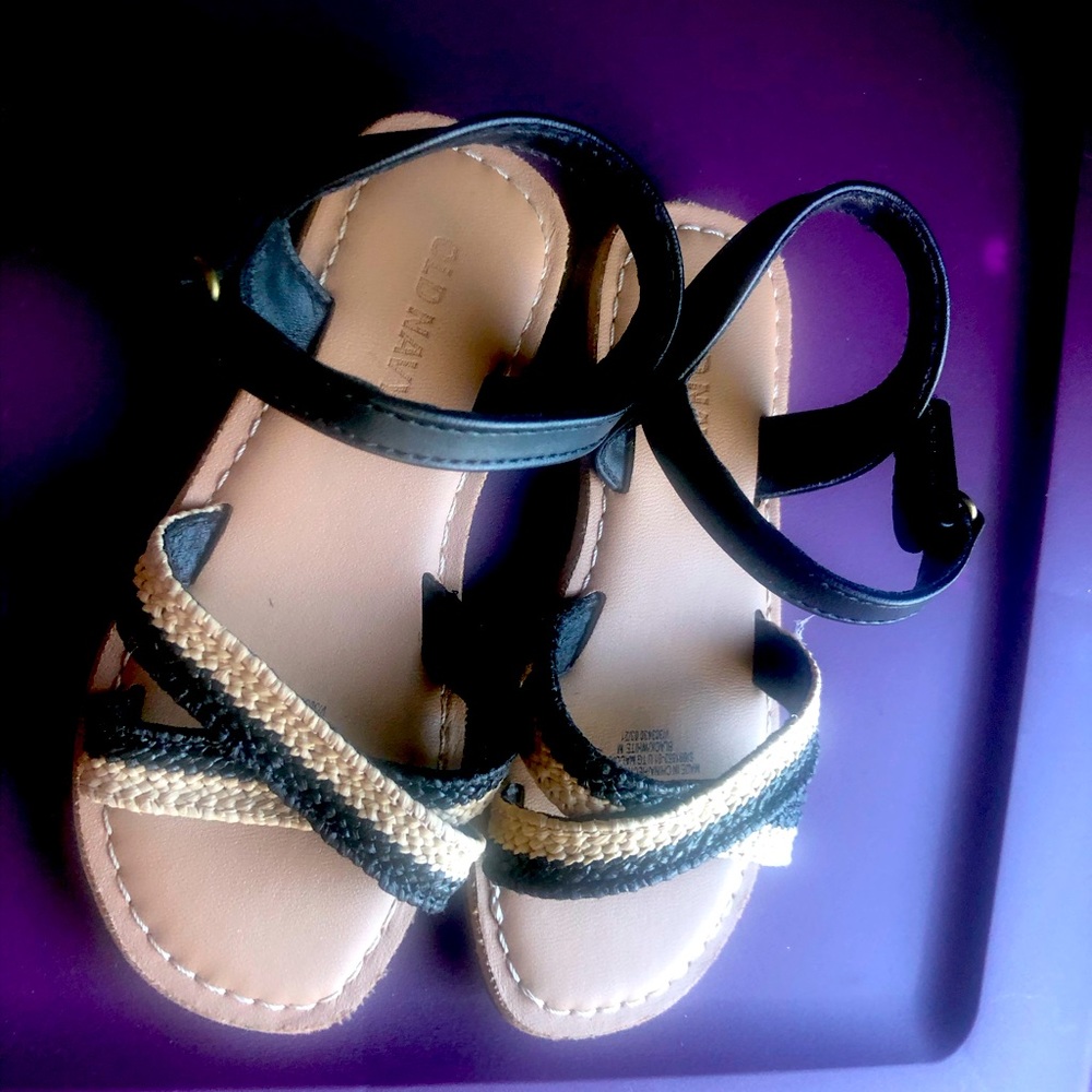 Old Navy Girl Sandals 8c